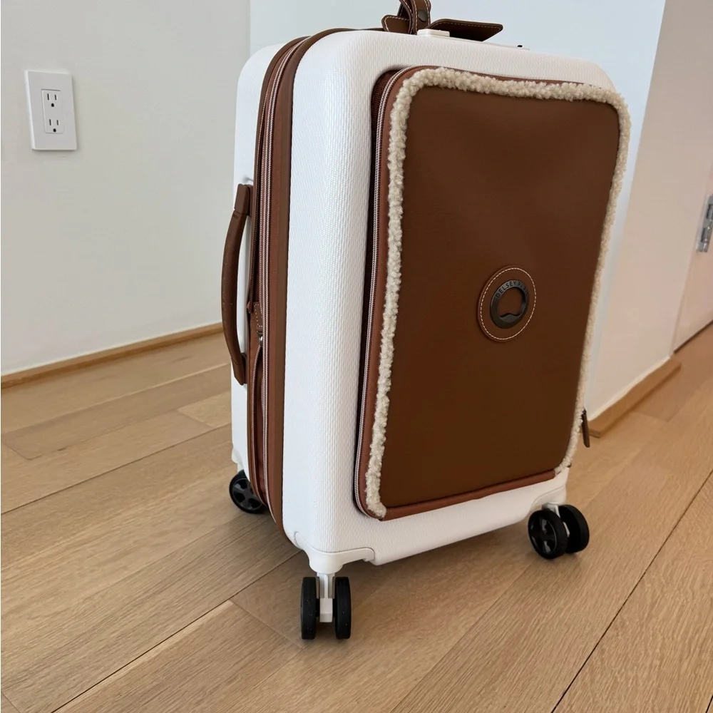 NWT Limited Edition Delsey Paris Chatelet 2.0 Air Brown and White Carry On - Picture 13 of 16